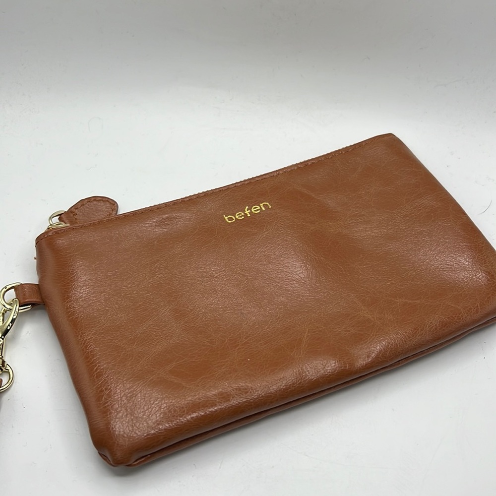 Befen Italian Leather Wristlet